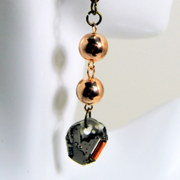 Steampunk Upcycled Watch Parts Earrings Jewelry - Picture 2 of 2